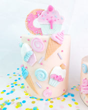 Load image into Gallery viewer, Icecream cupcake Cake